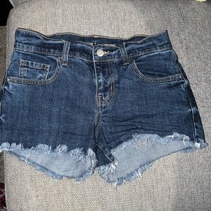 Boyfriend blue wash jean shorts